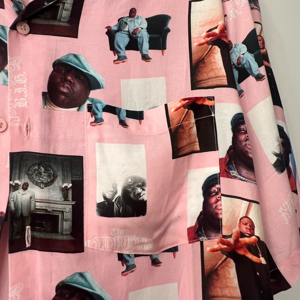 Notorious B.I.G. Graphic casual Button-Up Shirt men’s  Large pink EUC - Picture 4 of 6